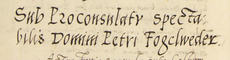 Z księgi radzieckiej obejmującej lata 1575–1580 fragment strony 100 z nagłówkiem otwierającym wpisy spraw prowadzonych
za kadencji burmistrzowskiej Piotra Fogelwedera w 1575 roku – oraz powiększenie zapisu imienia i funkcji burmistrza
(Archiwum Państwowe w Krakowie, sygn. rkps 447, s. 100)