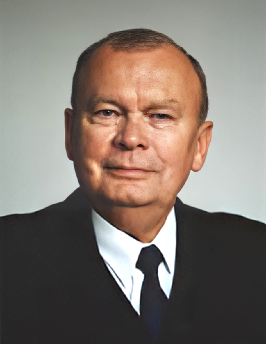 Cezary URBAŃCZYK