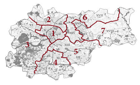 Na schematycznym planie Krakowa z zaznaczonymi dzielnicami samorządowymi
(oznaczenia cyframi rzymskimi) naniesiono podział miasta
na okręgi wyborcze ustanowione w celu przeprowadzenia wyborów
do Rady Miasta Krakowa 21 listopada 2010 roku
(oznaczenia cyframi arabskimi) –
patrz także zestawienie okręgów wyborczych w tabeli poniżej.
W roku 2010 Kraków zajmował 326,8 km² i liczył 757 740 mieszkańców.
Według danych Miejskiej Komisji Wyborczej uprawnionych do głosowania
było wówczas 586 072 mieszkańców miasta, w wyborach wzięło
udział 253 006 osób, co stanowiło 43,17% uprawnionych
(frekwencja wyborcza w skali kraju wyniosła 47,32%).