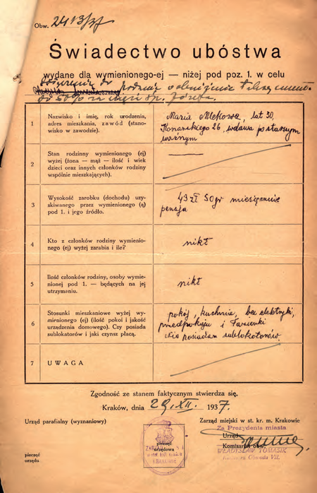 Z akt cmentarzy krakowskich świadectwo ubóstwa wystawione w 1937 r.
i poświadczone przez komisarza Władysława Tomasika
(Archiwum Narodowe w Krakowie, sygn. Cm 516, nlb)