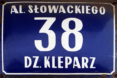 Fot. 48d. Aleja Słowackiego 38